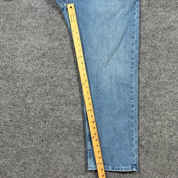 Wrangler Mens Straight Leg Jeans Size 36x29 Light Wash Denim Stretch Mid Rise - Picture 8 of 10